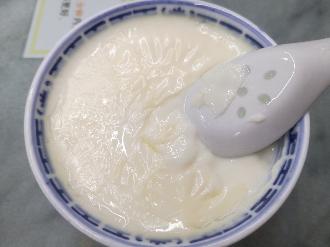 港殿牛奶甜品，体验粤式风情